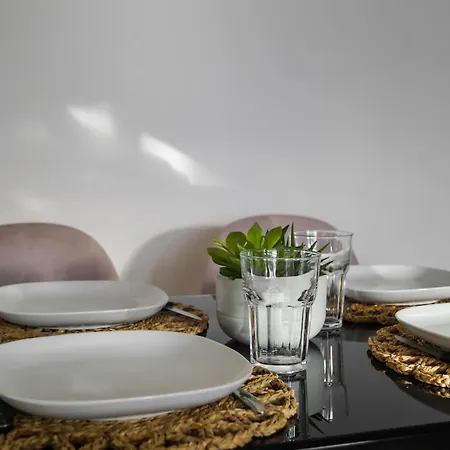 Confort, & A Pied * La Tour-de-Peilz