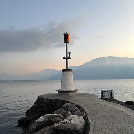 Confort, & A Pied * La Tour-de-Peilz