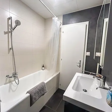 Confort, & A Pied Apartamento La Tour-de-Peilz