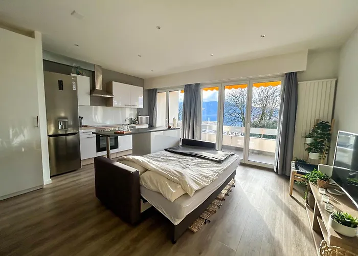 Confort, & A Pied * 라뚜르드필즈