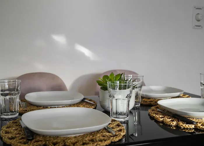 Confort, & A Pied * La Tour-de-Peilz